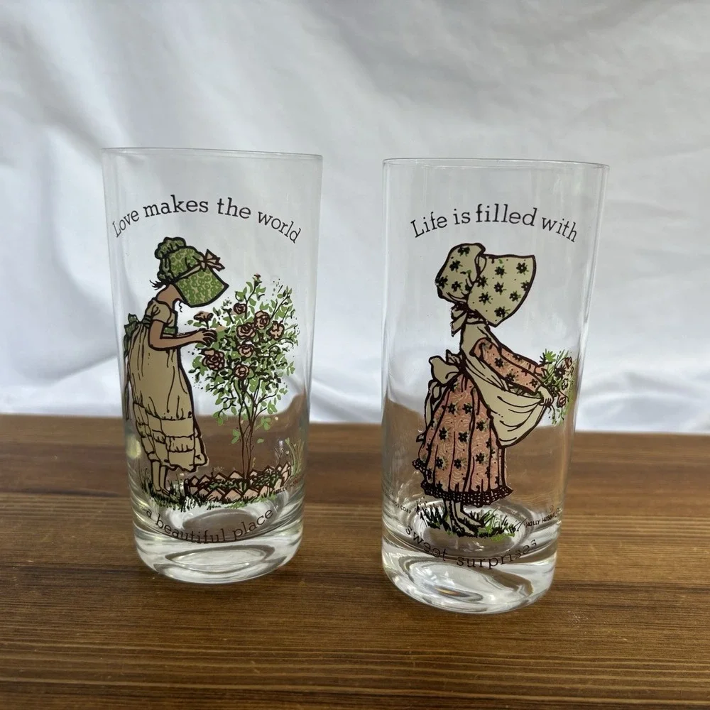 Vintage Holly Hobbie American Greetings Set of 2 Drinking Glasses Tumblers